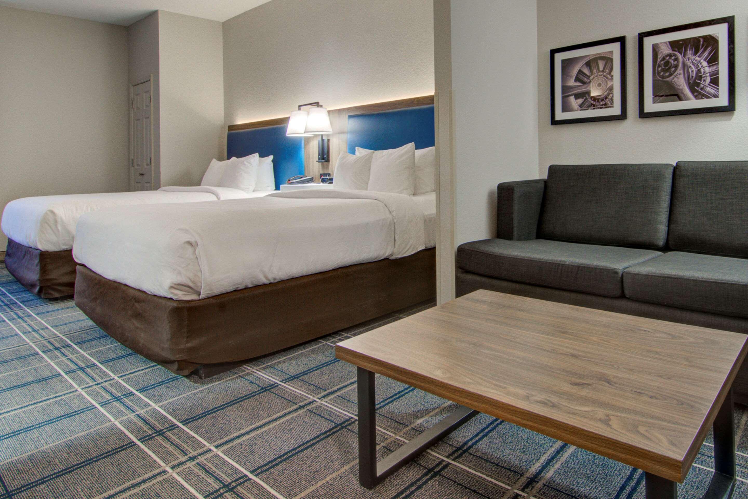 Comfort Suites Newport News Airport Екстер'єр фото
